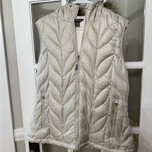 Eddie Bauer Women's Off-White Quilted Vest